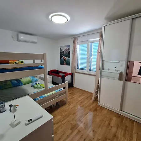 Apartmán By The Sea - Diklo, - 23703 Zadar